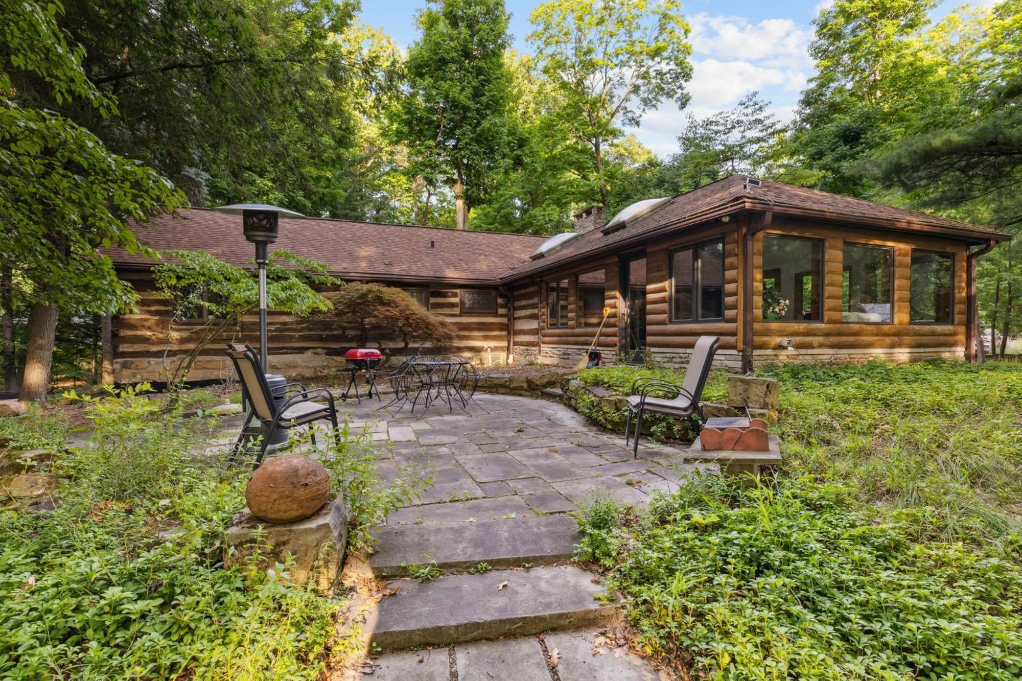 Log Cabin - Natures Oasis - Fire Pit & Gazebo Клівленд Екстер'єр фото